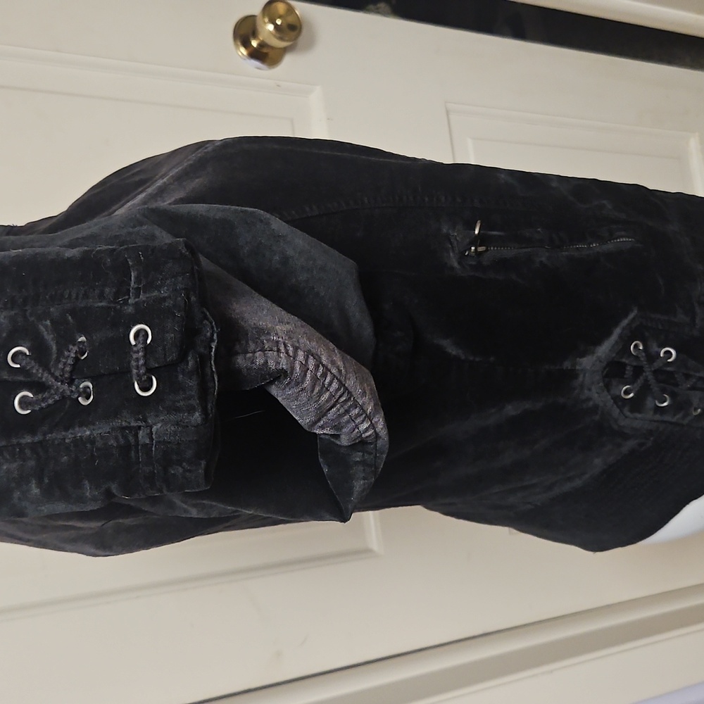 Free Peopke Black Velvet Jacket - Picture 5 of 14